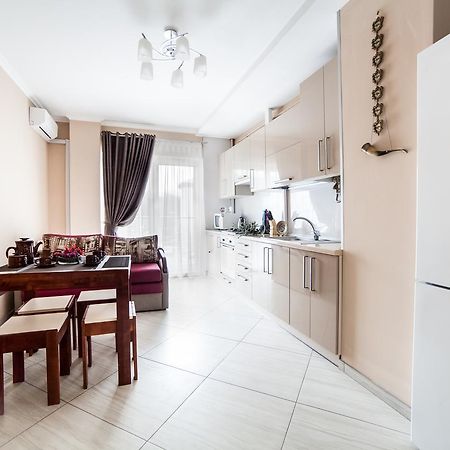 Lviv Land Apartment Bagian luar foto