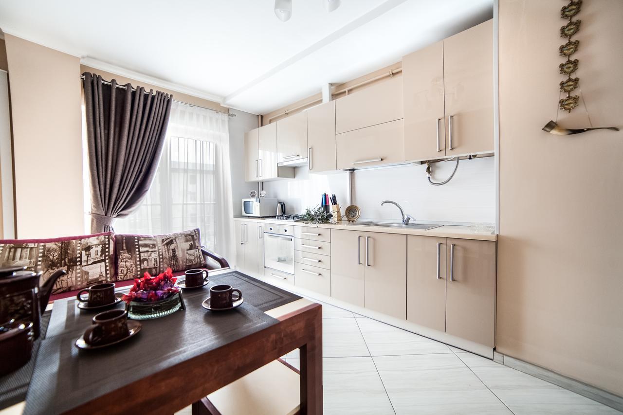 Lviv Land Apartment Bagian luar foto
